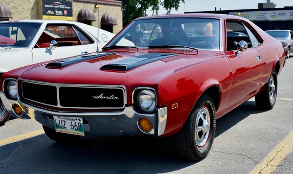 Effective tips to stop windshield fogging during the uk's rainy season